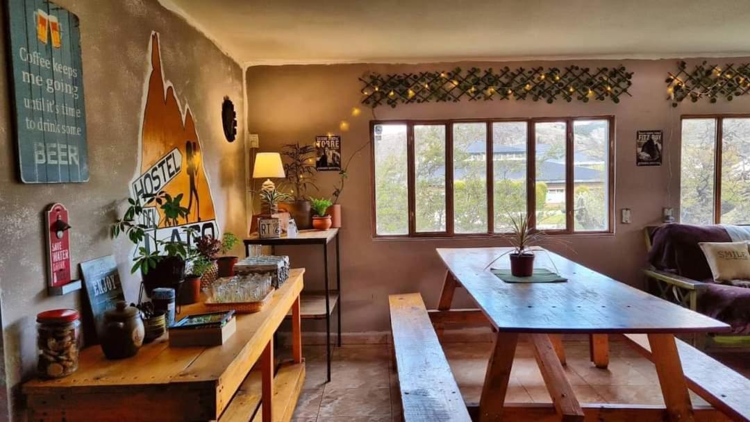 Hostel Del Lago, Habitaciones Privadas Y Cabanas El Chalten Εξωτερικό φωτογραφία