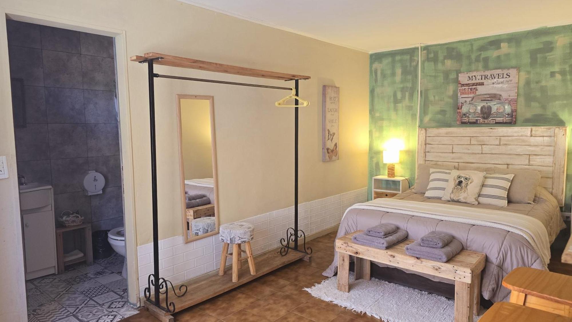 Hostel Del Lago, Habitaciones Privadas Y Cabanas El Chalten Εξωτερικό φωτογραφία