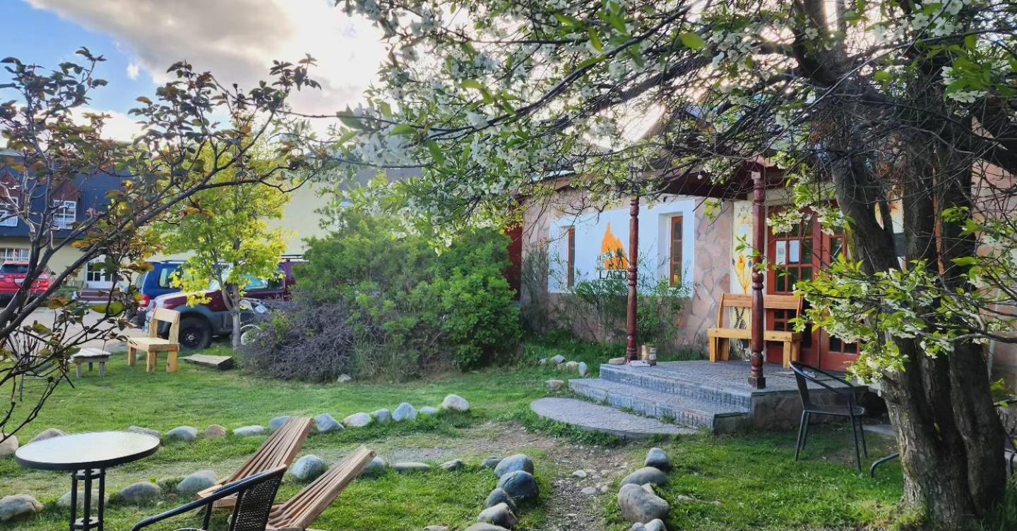Hostel Del Lago, Habitaciones Privadas Y Cabanas El Chalten Εξωτερικό φωτογραφία